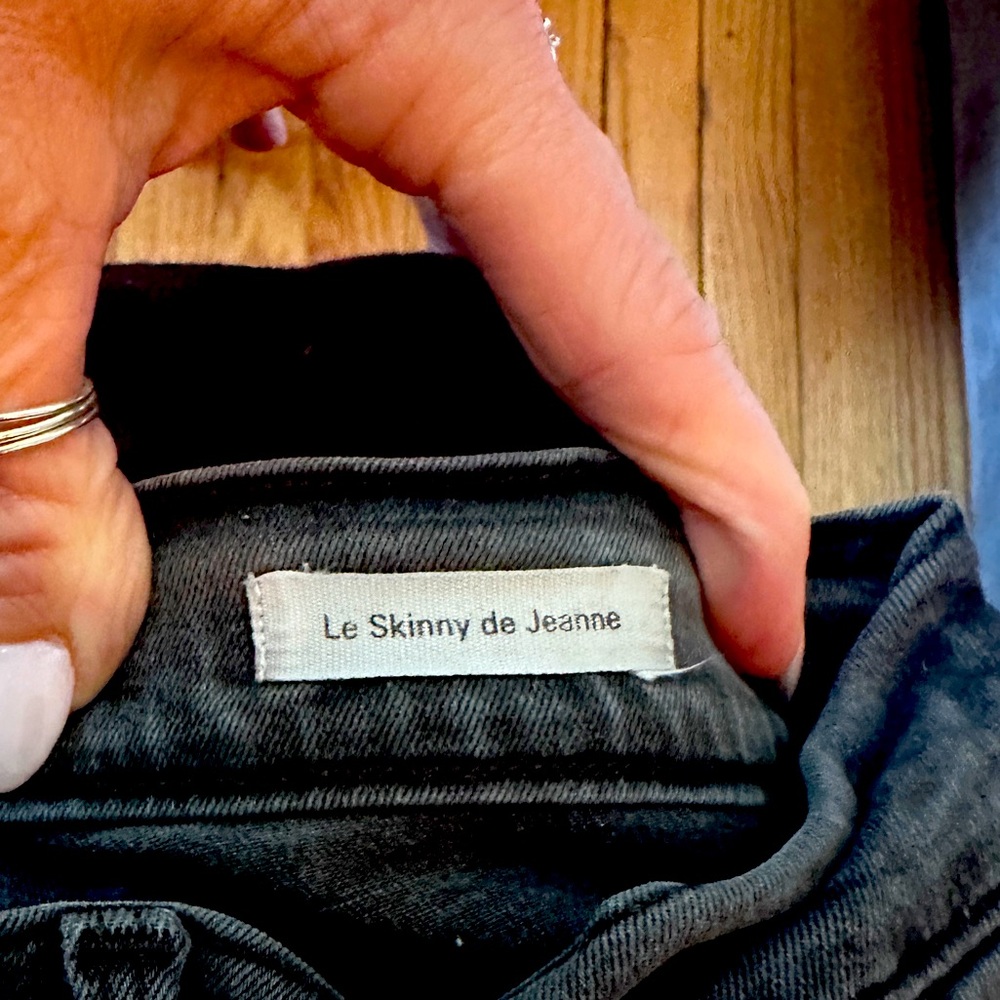 Frame denim skinny Jean, faded black wash.